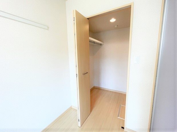 収納　ウォークインクローゼット