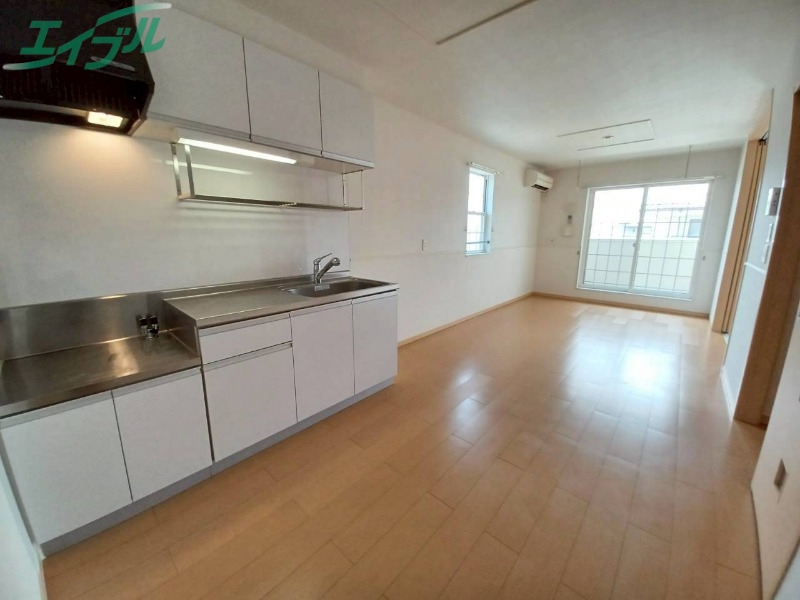 キッチン　反転タイプ参考写真