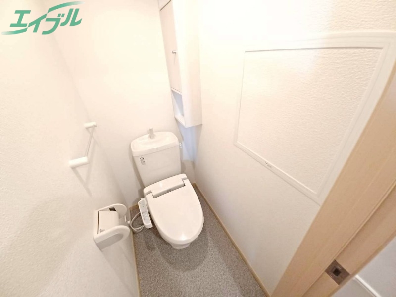 トイレ　反転タイプ参考写真