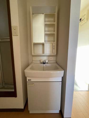 洗面設備　洗面化粧台