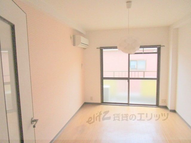 居室・リビング　洋室