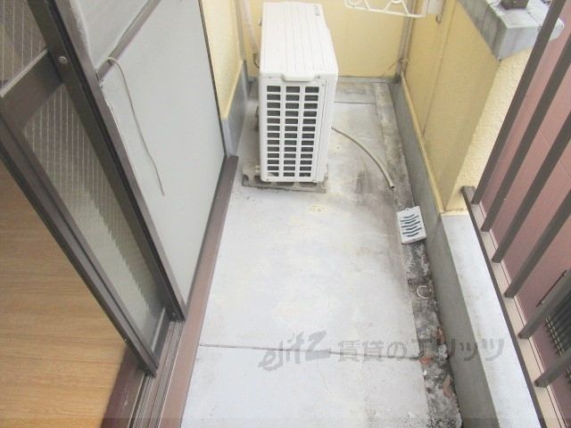 バルコニー　ベランダ