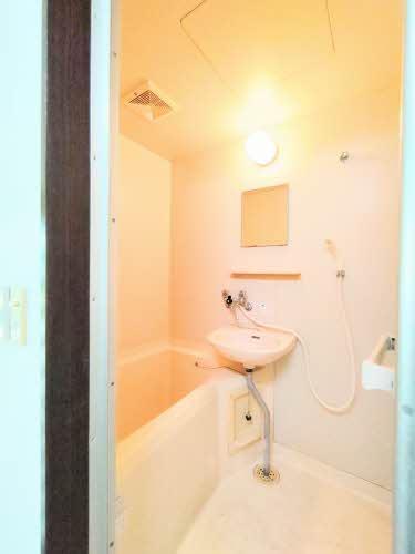 バス・シャワールーム　バスルーム