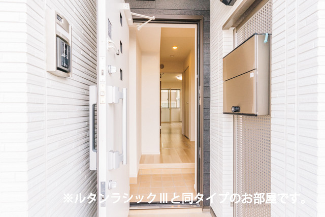 玄関　イメージです。