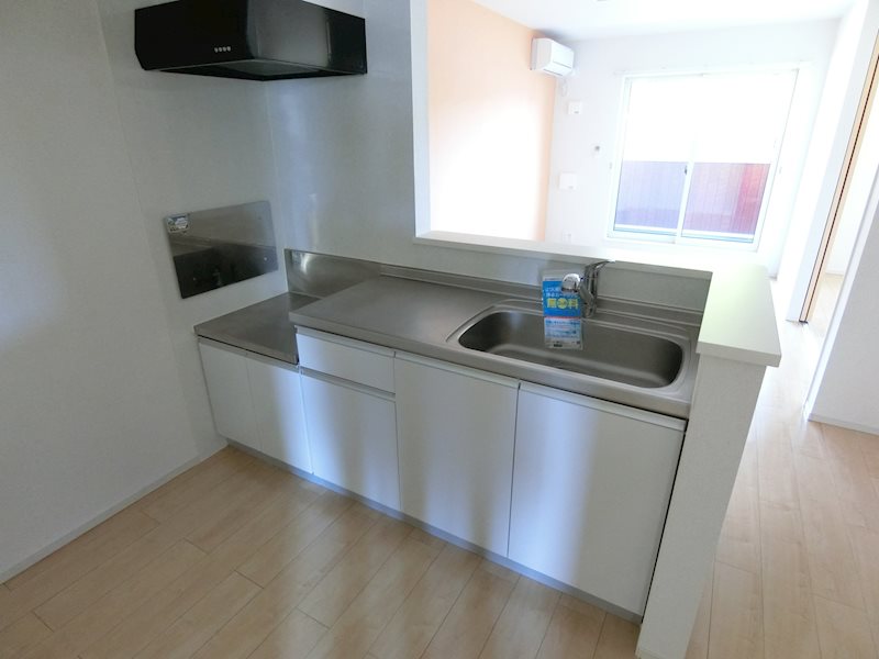 キッチン　同型タイプ（反転）