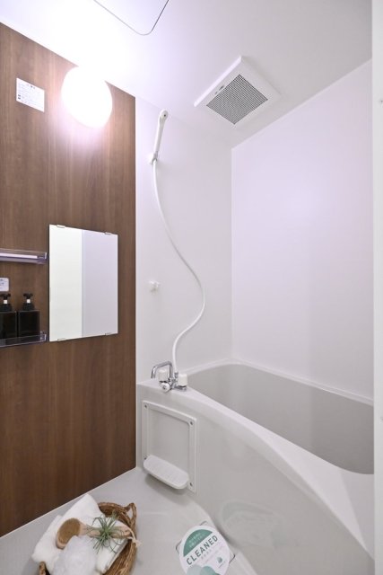 バス・シャワールーム　バス