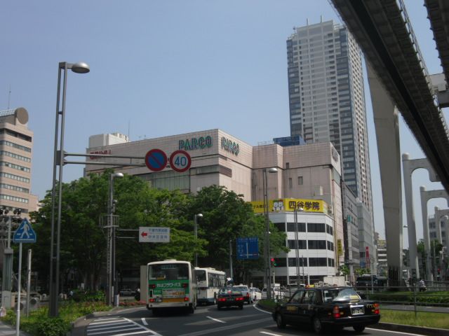 ショッピングセンター　パルコ（ショッピングセンター）まで800m