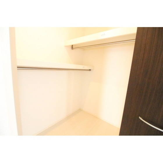 収納　ウォークインクローゼット