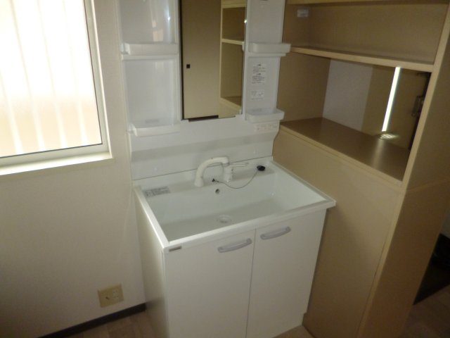 洗面設備　シャンプードレッサー