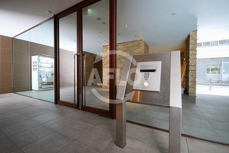 その他共有部分　La Douceur中之島　開放的なロビー