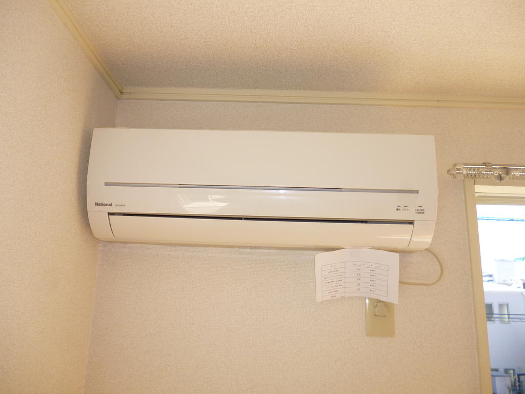 その他　快適な空間を演出する　　エアコン付