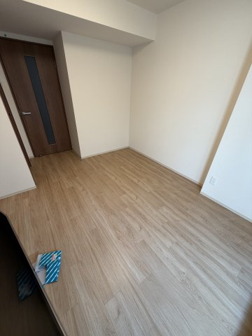 その他部屋・スペース　広くて明るい寝室