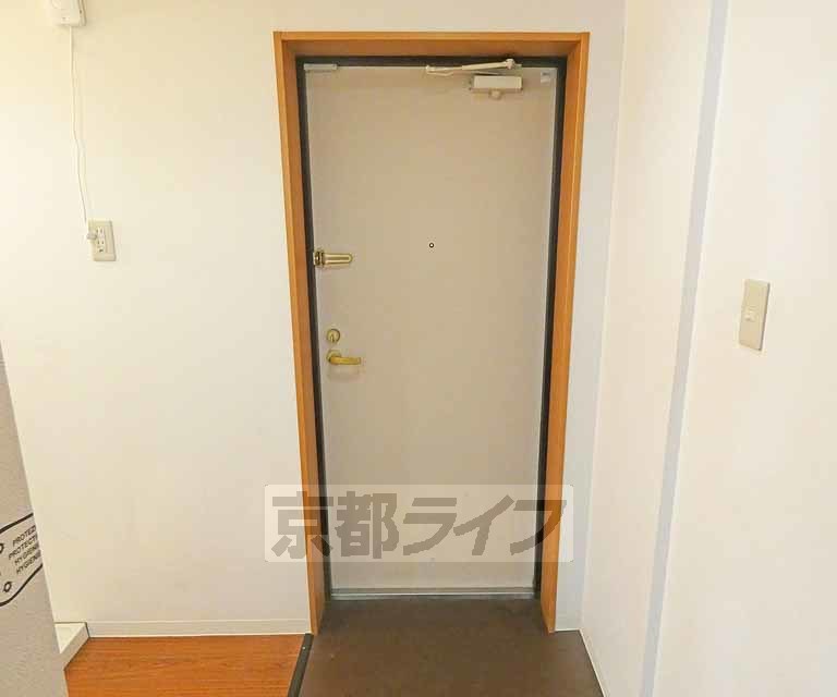 玄関　玄関です。