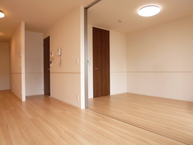 居室・リビング　類似画像　現状優先