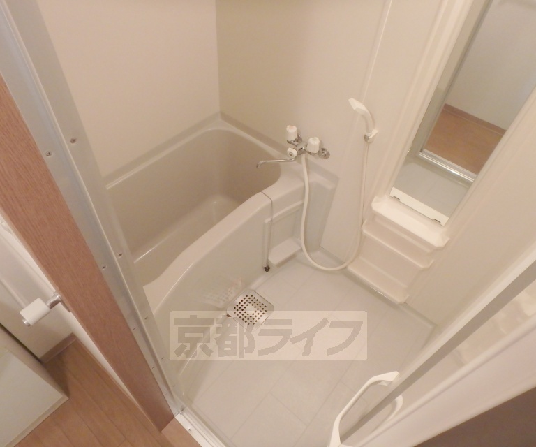 バス・シャワールーム　浴室です。