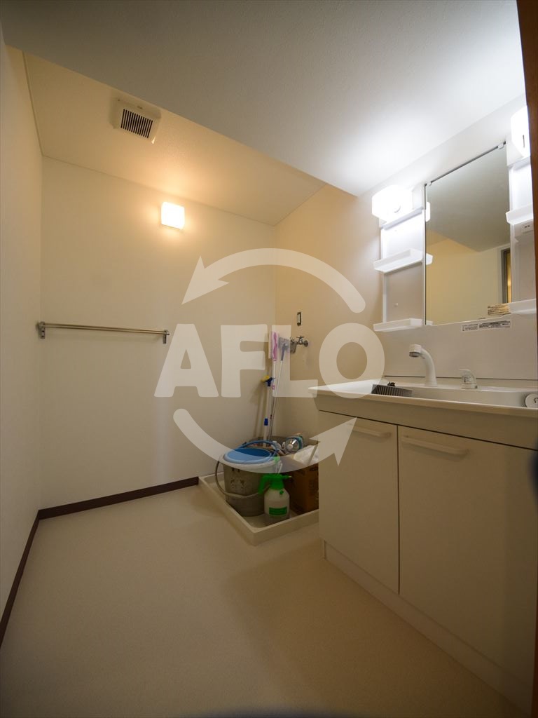 洗面設備　アネックス六兵衛　洗面脱衣所