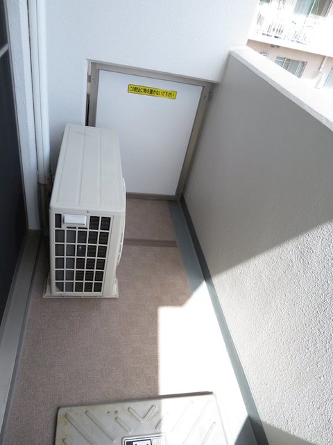 バルコニー　バルコニーあります