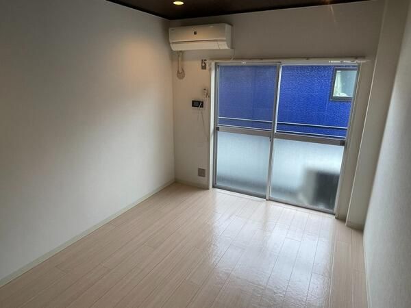 居室・リビング　※参考写真