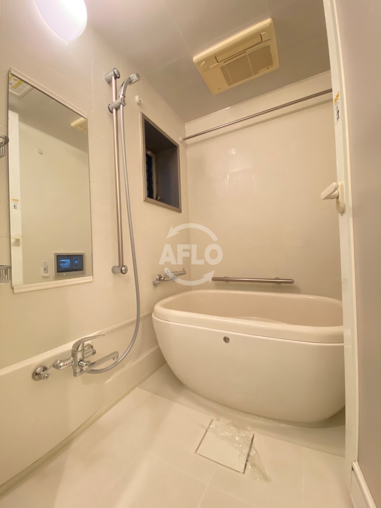 バス・シャワールーム　ジューム南船場　浴室