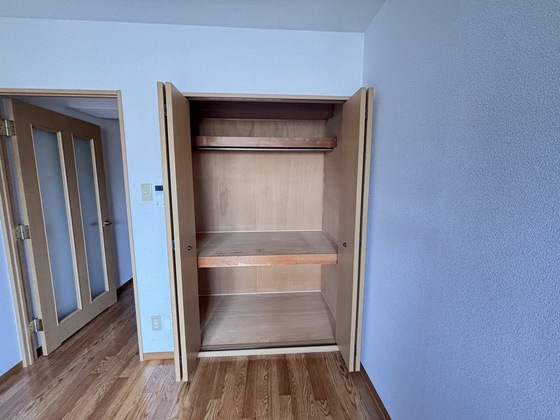 収納　※他の号室の写真です。