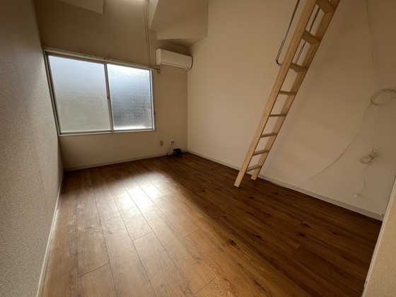 居室・リビング　※別部屋の写真です