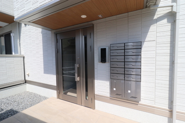 エントランス　オートロック玄関前