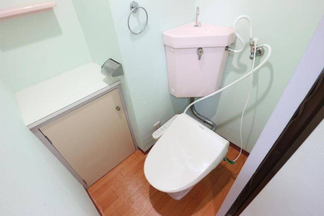 トイレ　トイレ