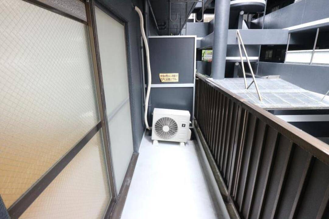 バルコニー　バルコニー