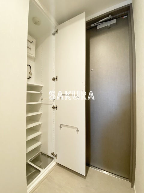 玄関　大容量のシューズボックス♪