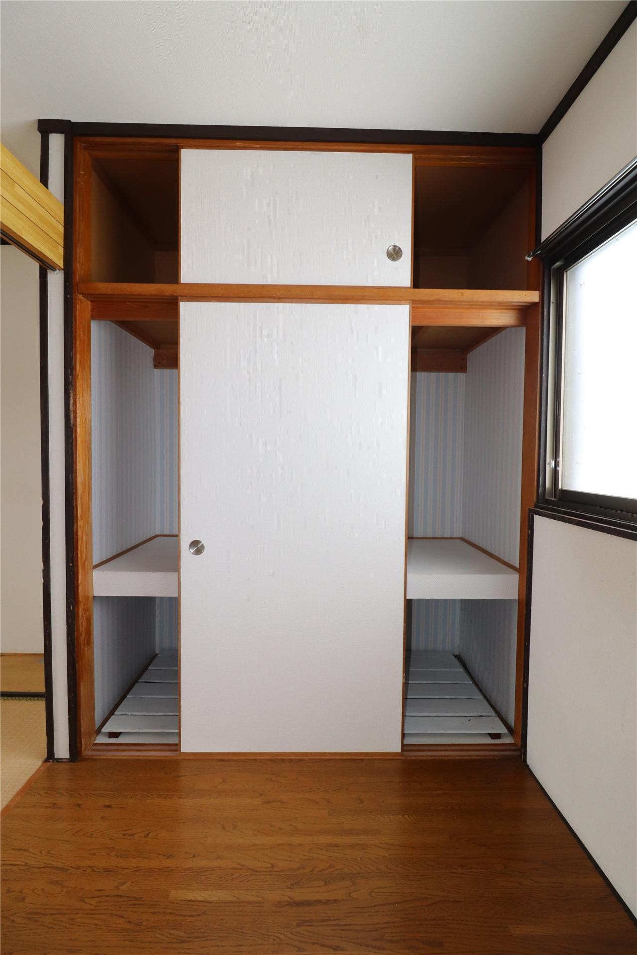 収納　天袋付き