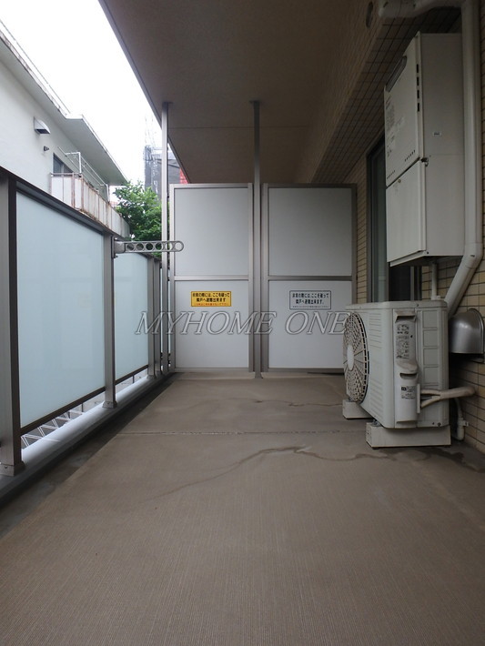 バルコニー　バルコニー