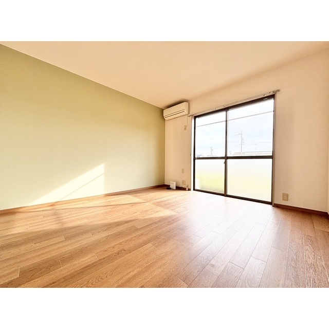 居室・リビング　リビング（同仕様タイプ・現況優先）