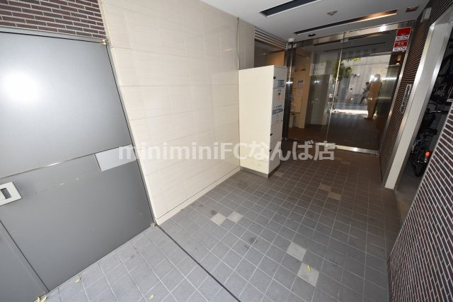 エントランス　建物の内部です