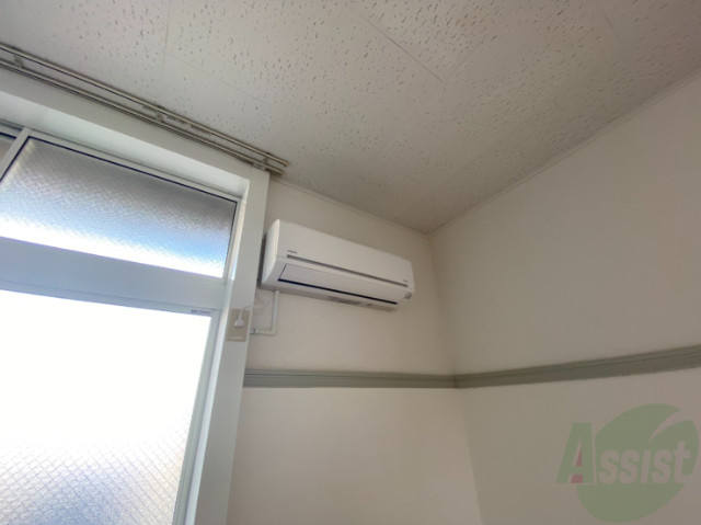 その他設備　あらかじめエアコンがついています。夏も冬も快適ですよ。