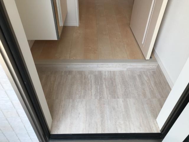 玄関　玄関（イメージ）