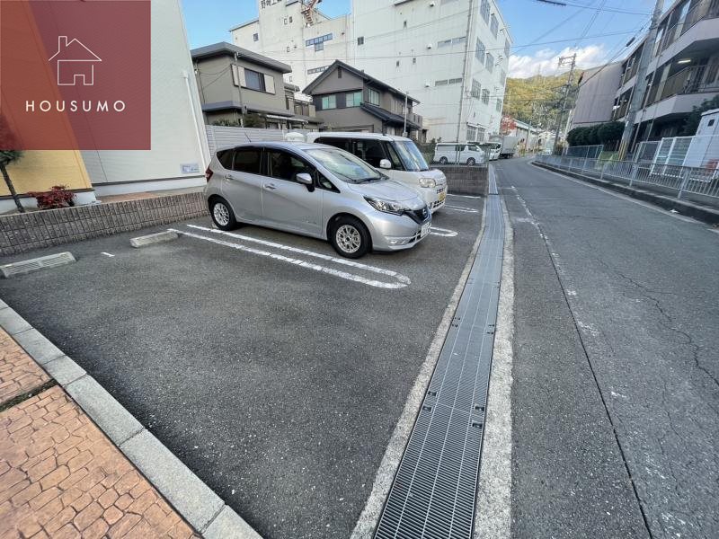 駐車場　駐車スペースもあります