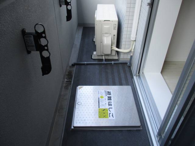 バルコニー　バルコニー