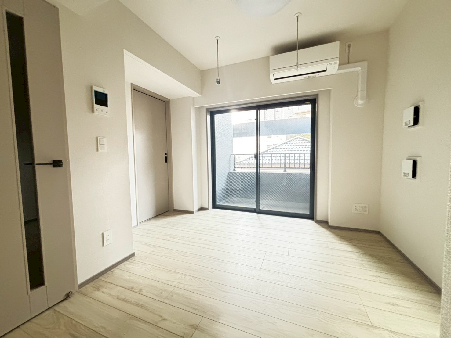 居室・リビング　同建物別部屋になります