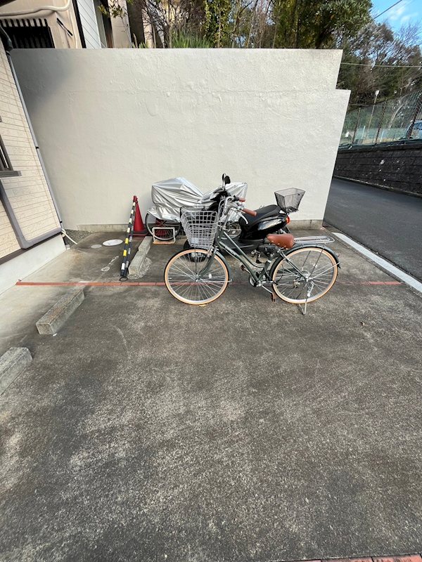 収納　反転間取り別室写真