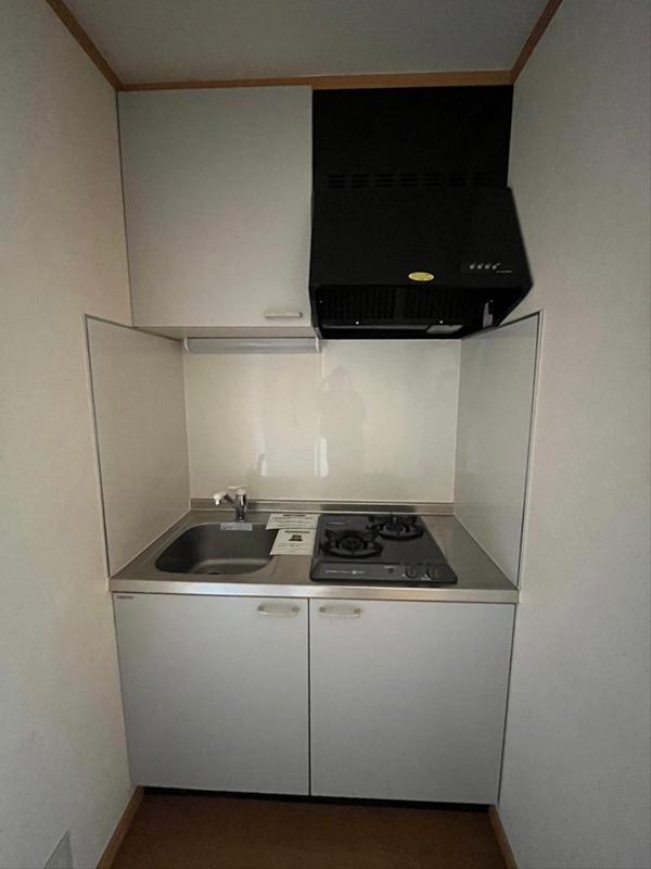 キッチン　反転間取り別室写真