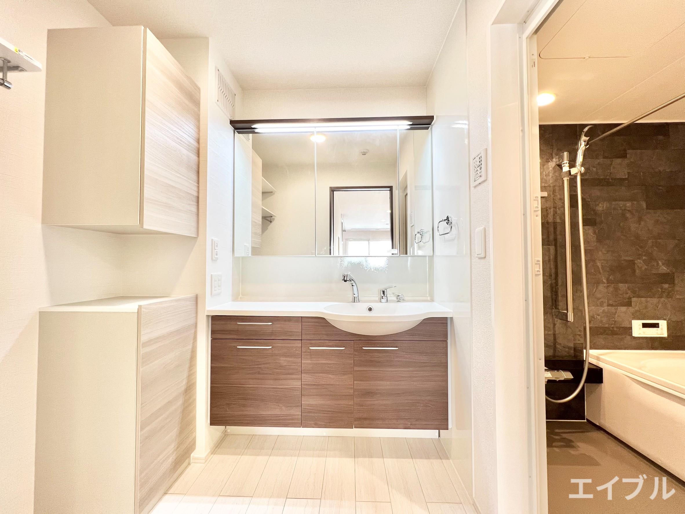 洗面設備　同型タイプ