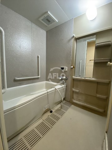 バス・シャワールーム　パークヒルズゼンボー大手前　浴室