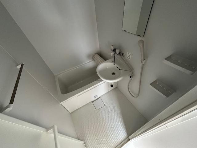 バス・シャワールーム　バス