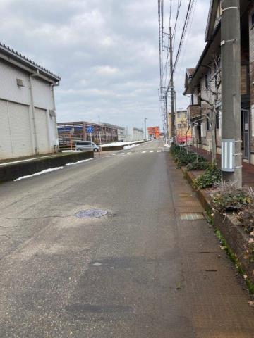 その他　前面道路（その他）まで0m