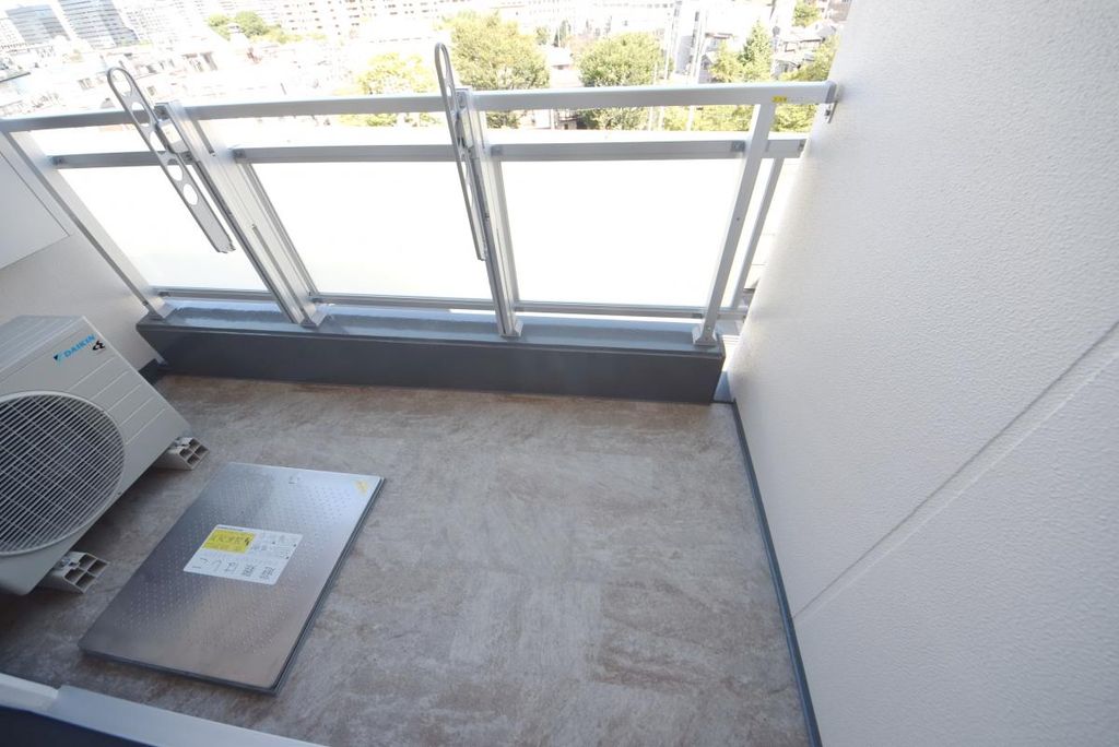 バルコニー　バルコニー