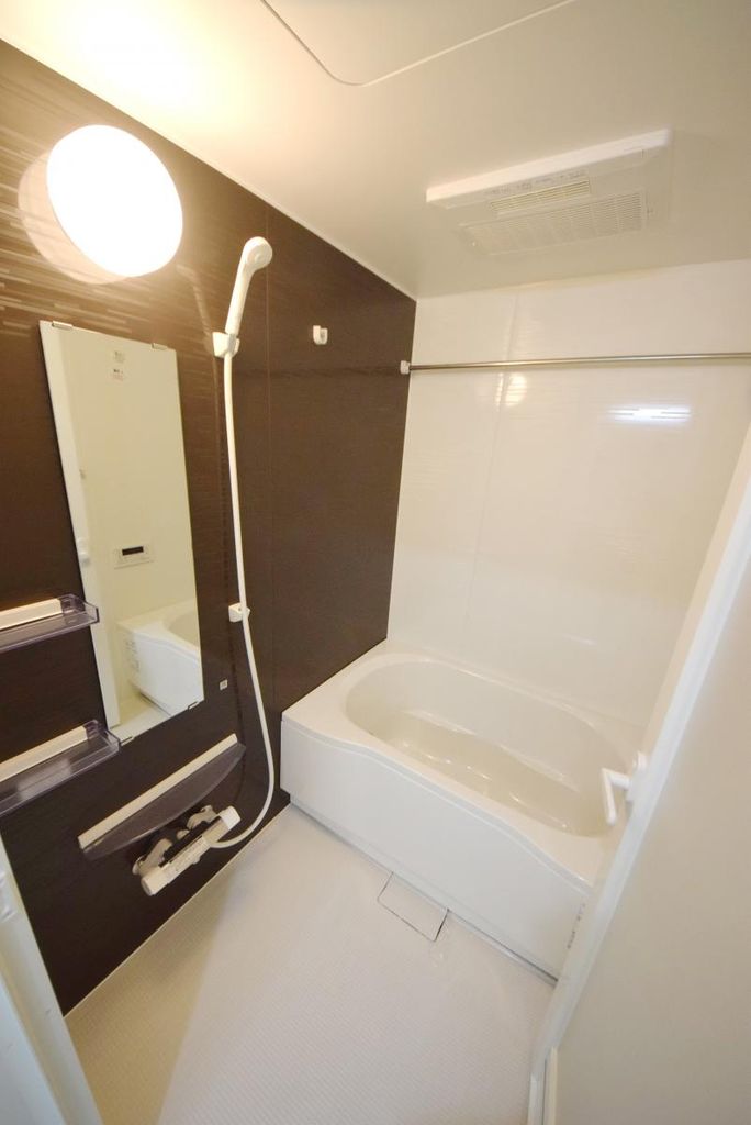 バス・シャワールーム　バス