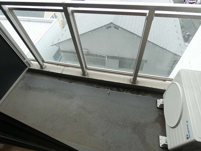 バルコニー　※別部屋の参考写真です。