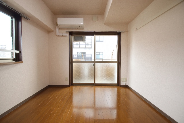 居室・リビング　※別室の参考写真の為、現況優先です。