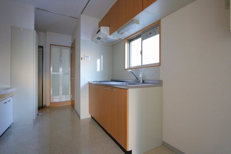 キッチン　※同タイプ別部屋写真