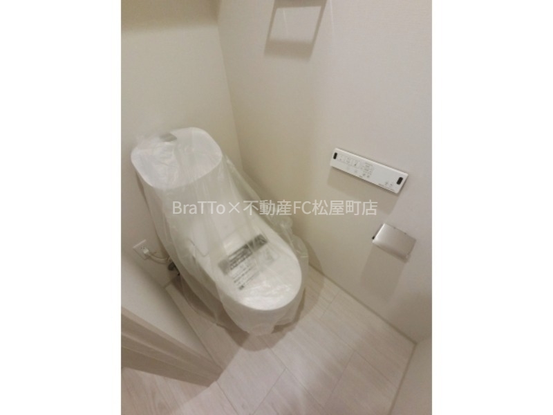 トイレ　トイレ（ウォシュレット付き）